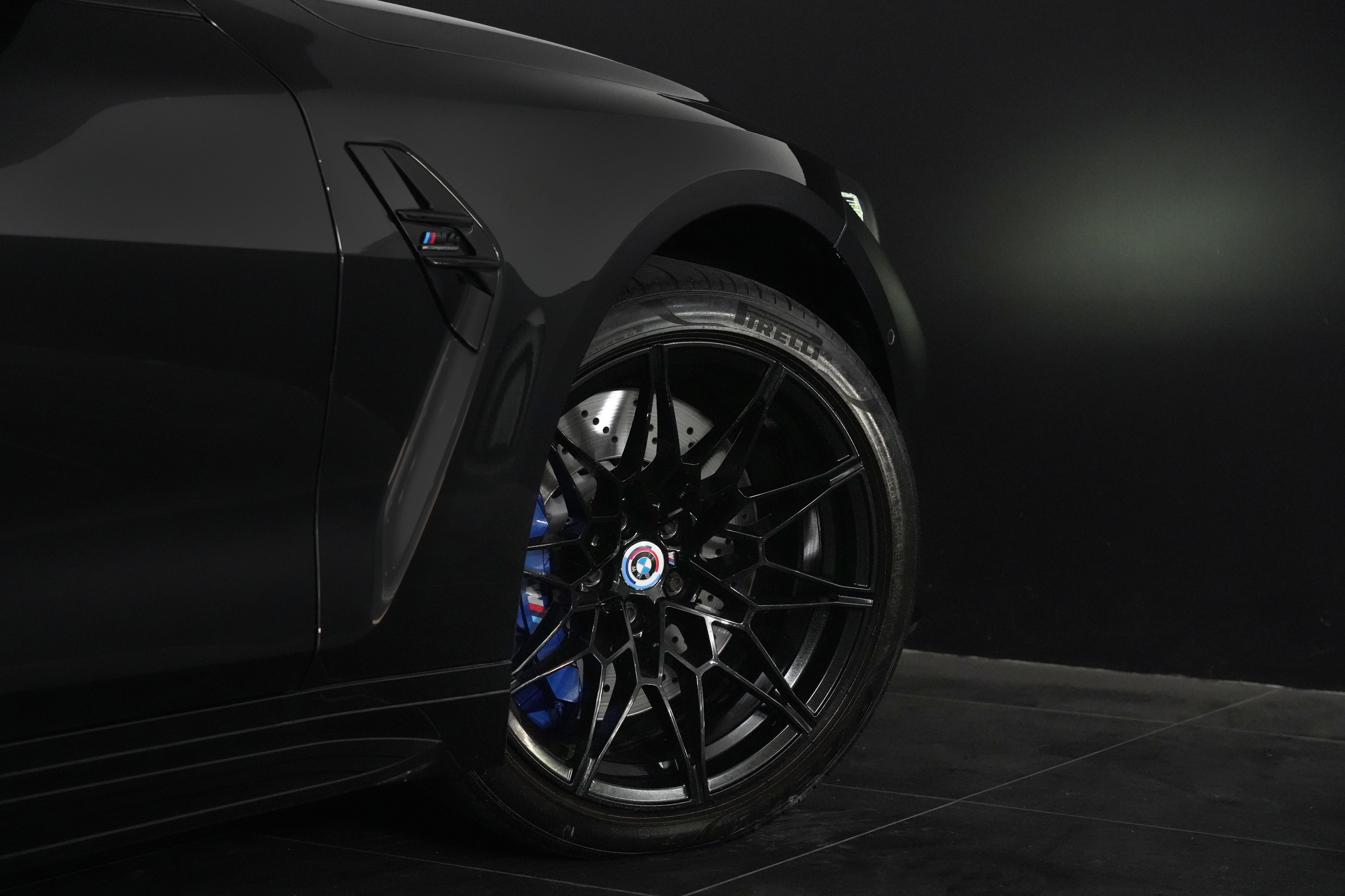 2022 BMW M4 Competition Convertible Image 24