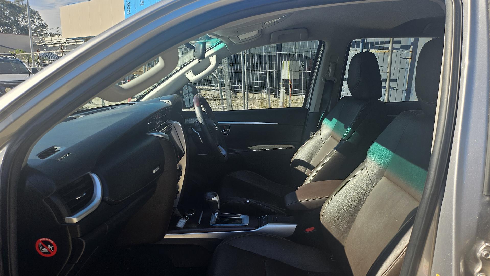2017 Toyota Fortuner GUN156R Crusade SUV Image 12