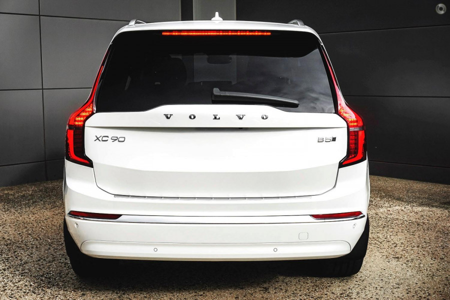 2026 Volvo XC90 L Series Plus B5 Bright SUV Image 3