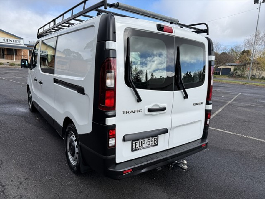 2022 Renault Trafic X82 Crew Lifestyle 125kW Van Image 5