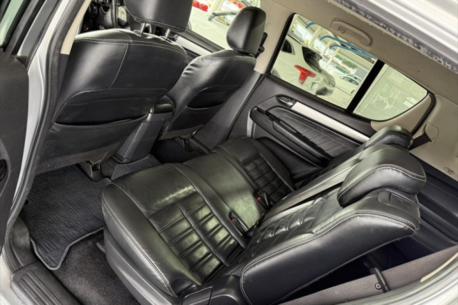 2017 Isuzu MU-X LS-T SUV Image 12