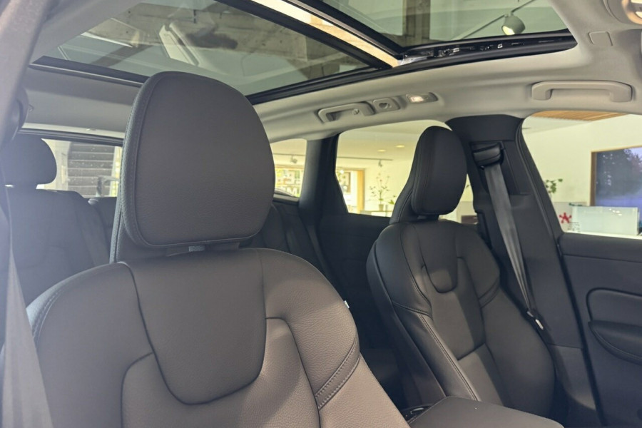 2024 MY25 Volvo XC60 UZ Plus B5 SUV Image 14