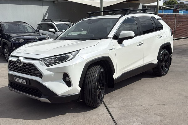 2020 Toyota RAV4 AXAH52R Cruiser SUV Image 16