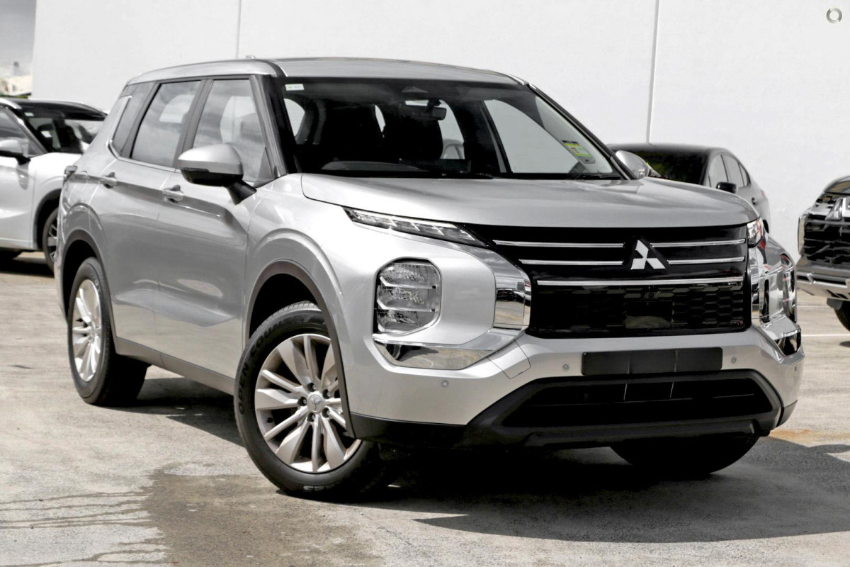 2026 Mitsubishi Outlander ZM ES SUV