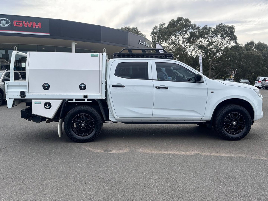2022 Isuzu D-MAX RG SX High Ride Cab Chassis Image 10