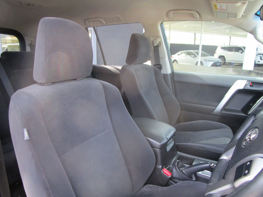 2015 Toyota LandCruiser Prado GDJ150R GXL SUV Image 12