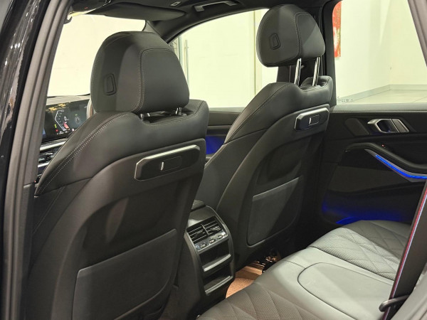 2025 BMW X5 G05 LCI xDrive40i M Sport SUV image 14