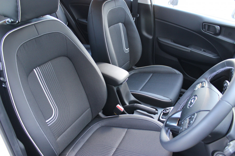 2024 Hyundai Venue QX.V5 Active SUV Image 13