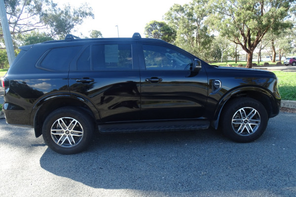 2022 Ford Everest UB Trend SUV Image 2