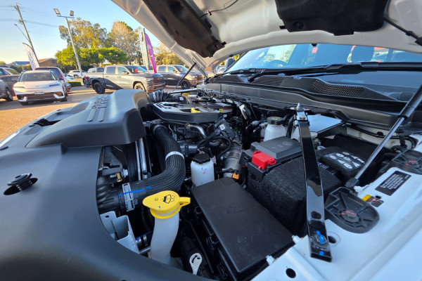 2026 Ram 2500 DJ Laramie Dual Cab Image 17
