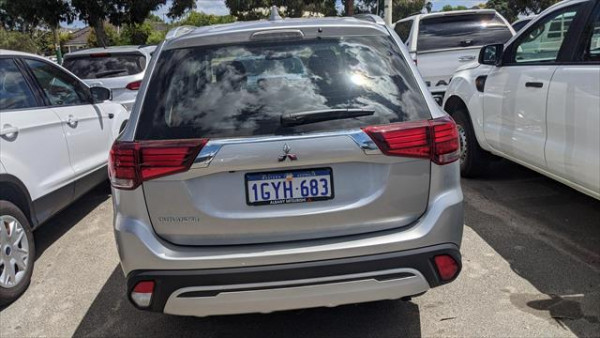 2020 Mitsubishi Outlander ZL ES Suv