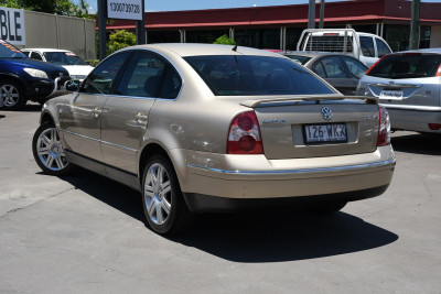 2003 Volkswagen Passat GP MY03 SE V6 Sedan Image 2