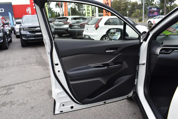 2020 Toyota C-HR NGX Koba SUV Image 18