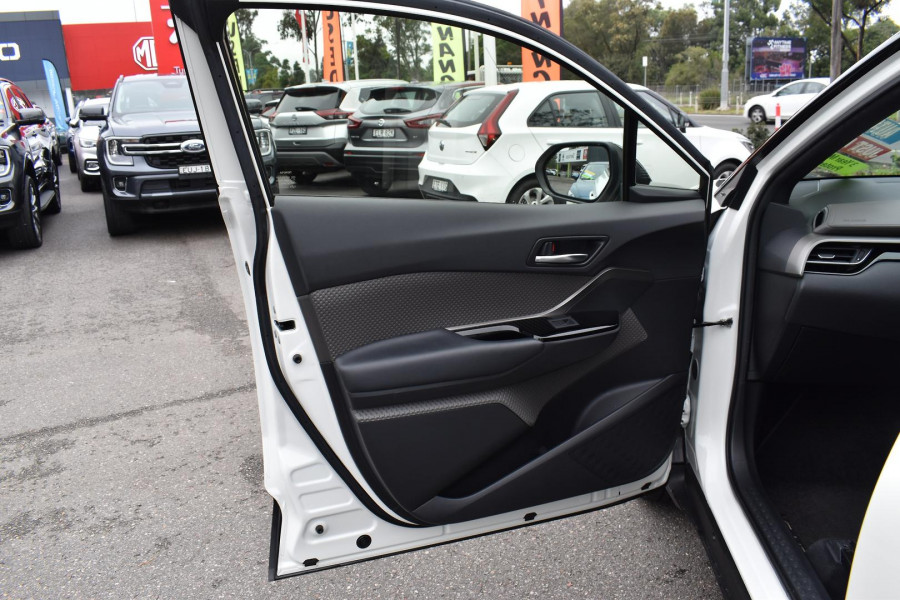 2020 Toyota C-HR NGX Koba SUV Image 18