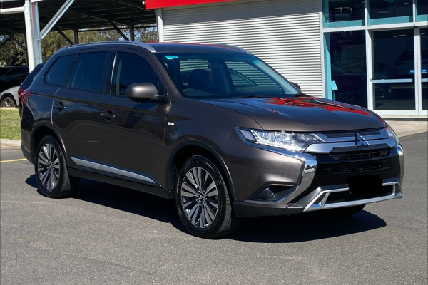 2019 Mitsubishi Outlander ZL ES SUV Image 1