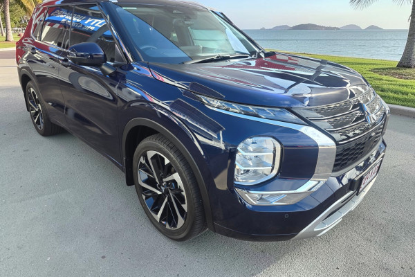 2024 Mitsubishi Outlander ZM Exceed SUV Image 1