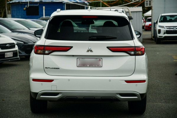2023 MY24 Mitsubishi Outlander ZM LS SUV