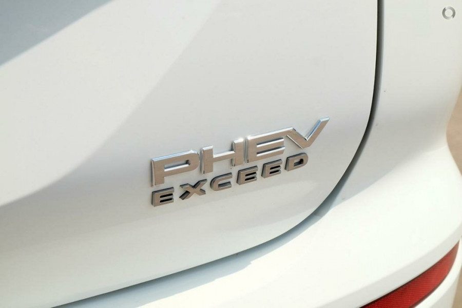2024 Mitsubishi Outlander ZM PHEV Exceed SUV Image 14