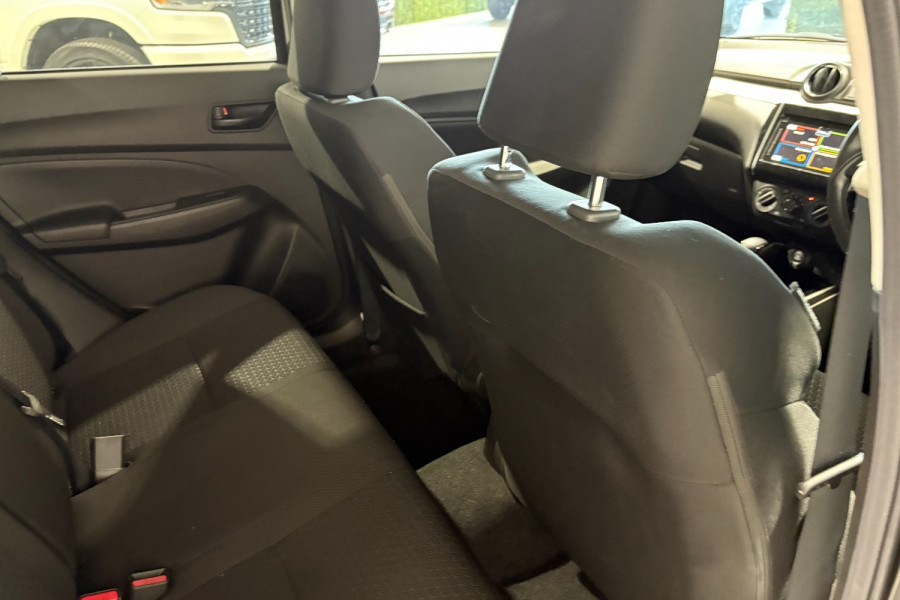 2023 Suzuki Swift AZ Series II GL Shadow Hatch Image 12