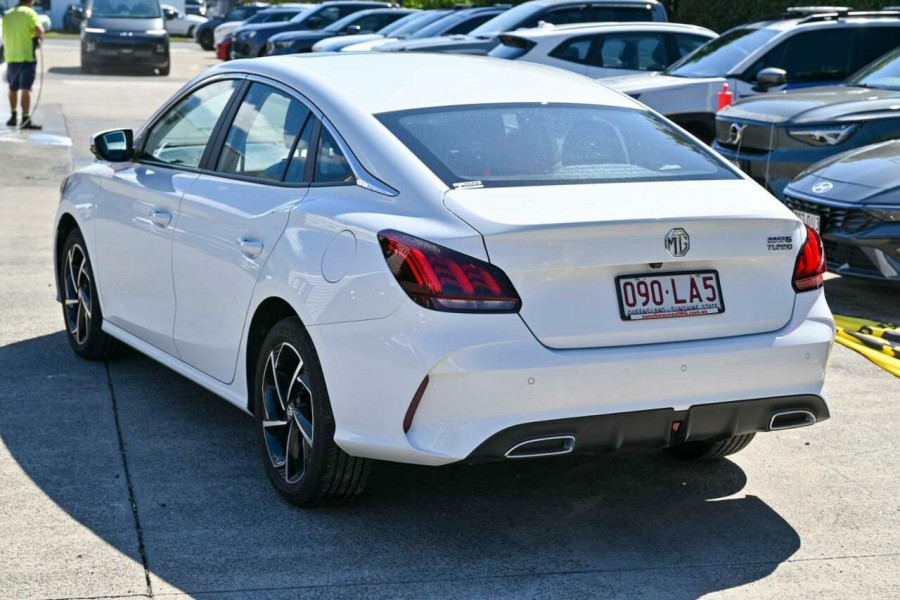 2024 MG MG5 AP32 Essence Sedan Image 5