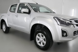 2019 Isuzu UTE D-MAX LS-M Crew Cab Ute 4x4 Utility Image 5
