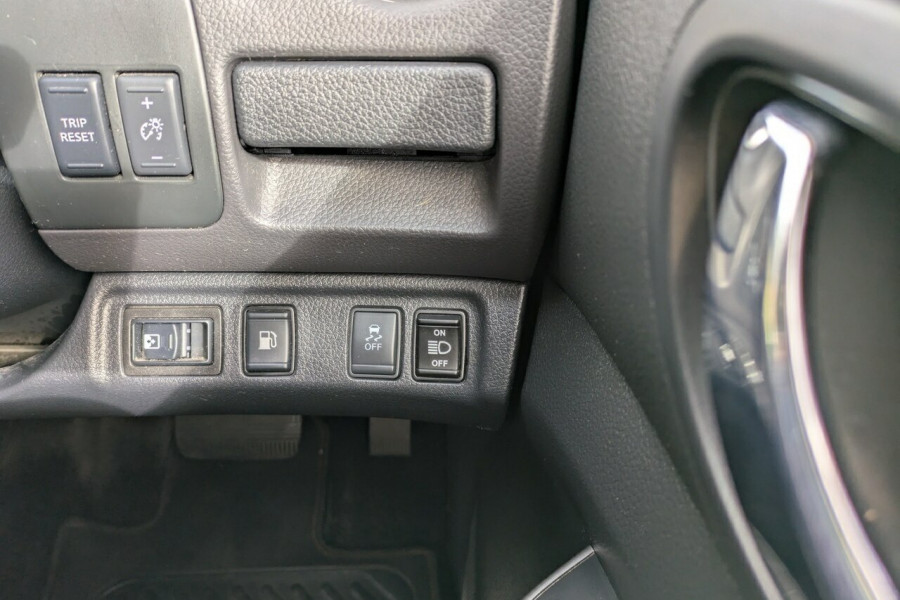 2020 Nissan Navara D23 Series 4 N-TREK Warrior Ute Image 25