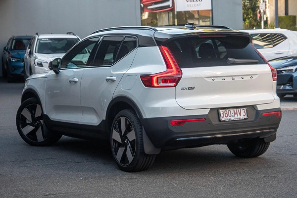2024 MY25 Volvo EX40  Ultra Single Motor Extended Range SUV Image 4