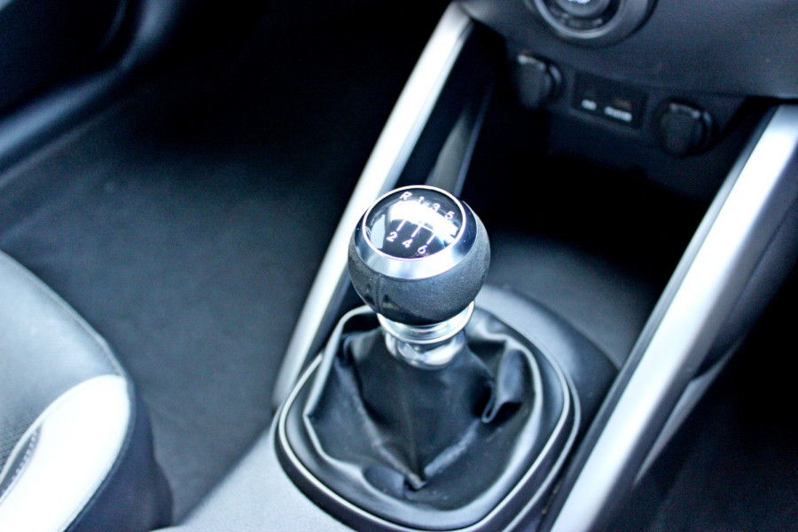 2014 Hyundai Veloster FS3 SR Turbo Coupe Image 16