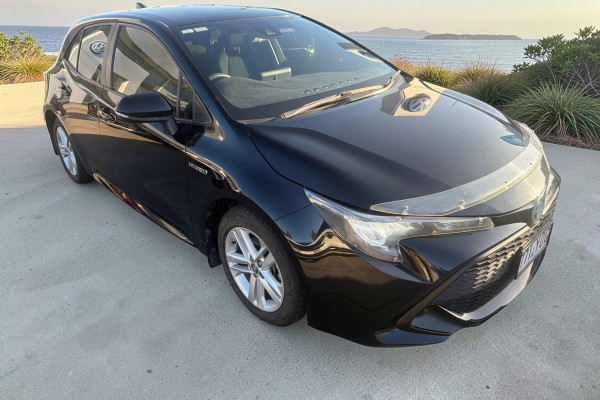 2018 Toyota Corolla ZWE211R Ascent Sport Hybrid Hatch Image 1
