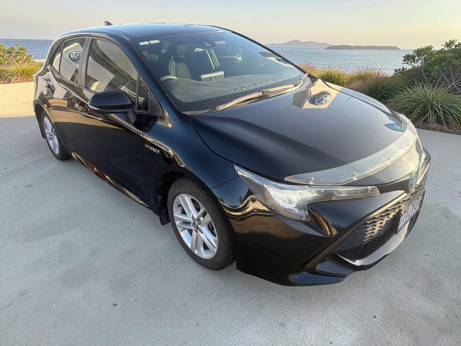 2018 Toyota Corolla ZWE211R Ascent Sport Hybrid Hatch Image 1