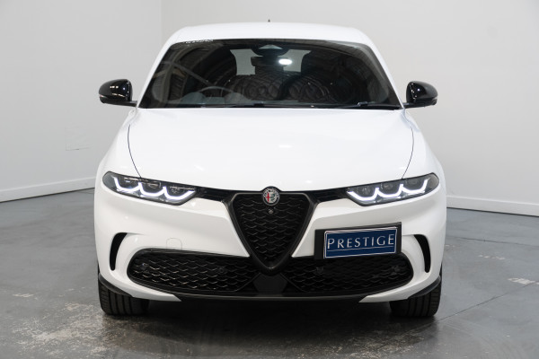 2023 Alfa Romeo Tonale Veloce SUV Image 7