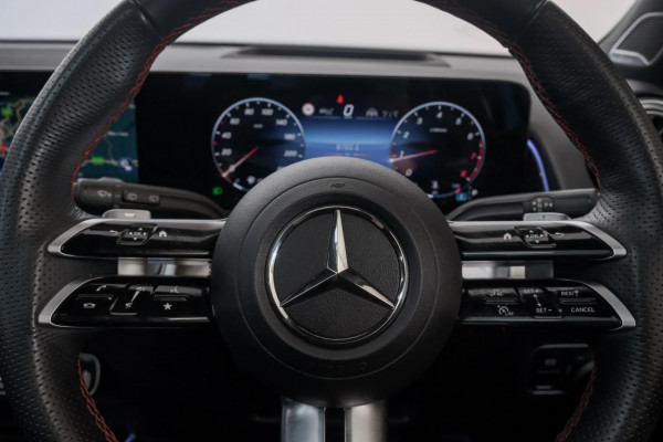 2025 Mercedes-Benz GLB-Class X247 GLB200 SUV image 14