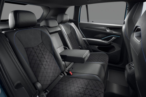 2025 Volkswagen Tiguan CT 150TSI R-Line SUV Image 12
