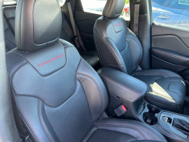 2021 Jeep Cherokee KL Trailhawk SUV image 14