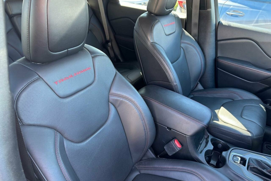 2021 Jeep Cherokee KL Trailhawk SUV