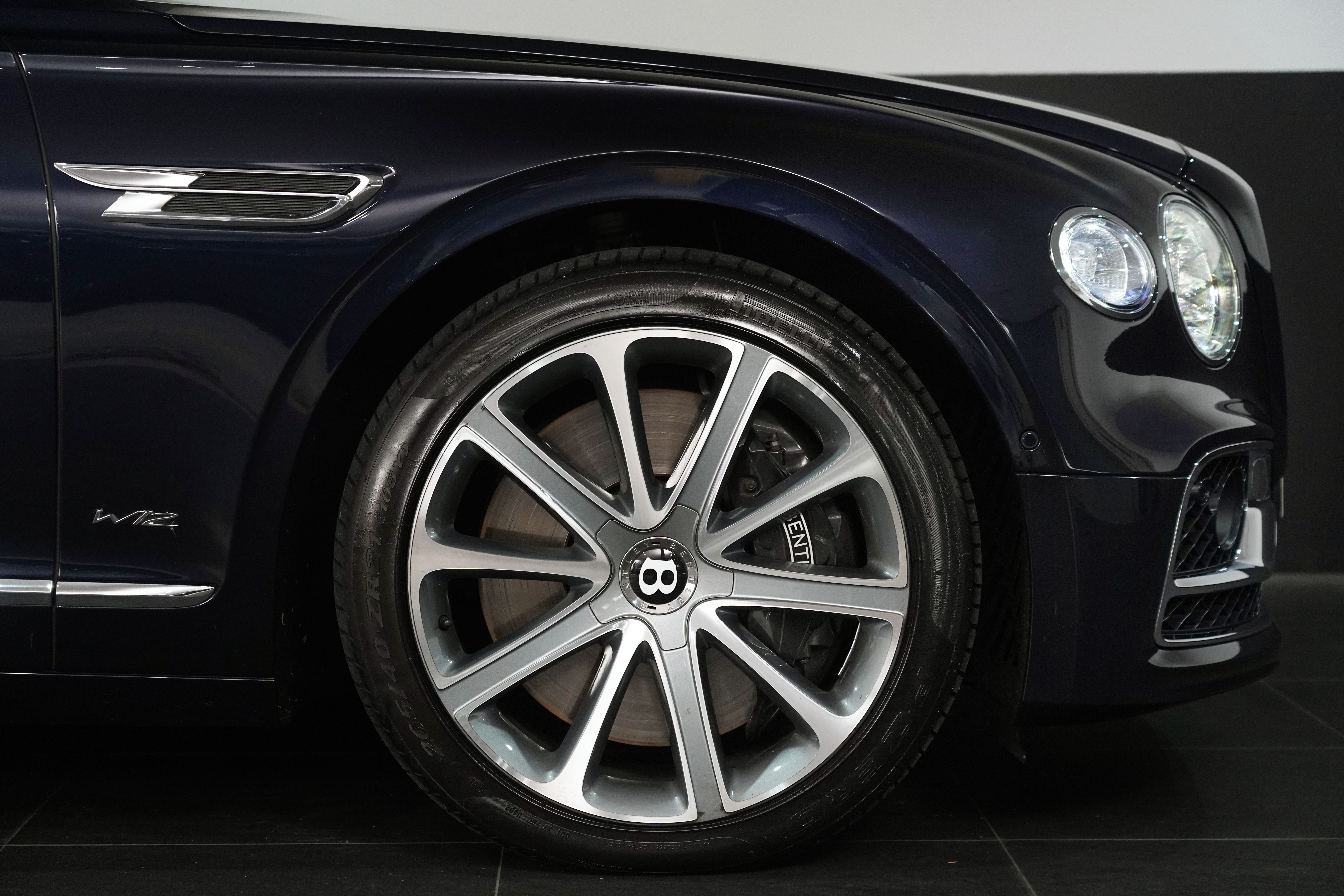 2021 Bentley Flying Spur W12 Sedan Image 16