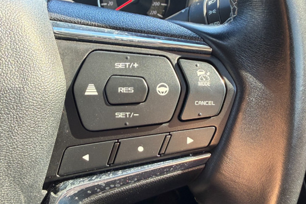 2022 MY23 Isuzu MU-X RJ LS-T SUV Image 17