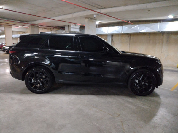 2023 Land Rover Range Rover Sport L461 D250 SE SUV image 2