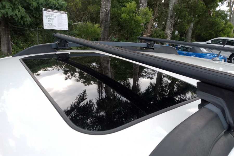 2012 Subaru XV G4-X 2.0i-L SUV Image 11