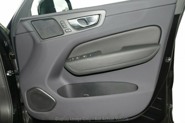 2025 Volvo XC60 UZ Plus B5 SUV Image 5