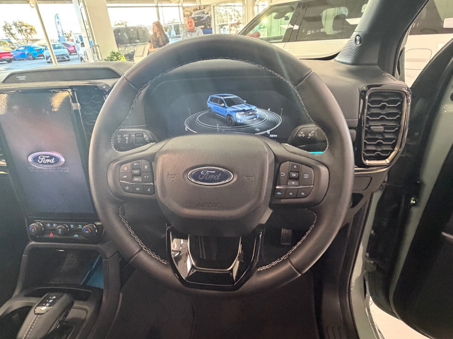 2026 MY26.5 Ford Everest UB Platinum SUV Image 14