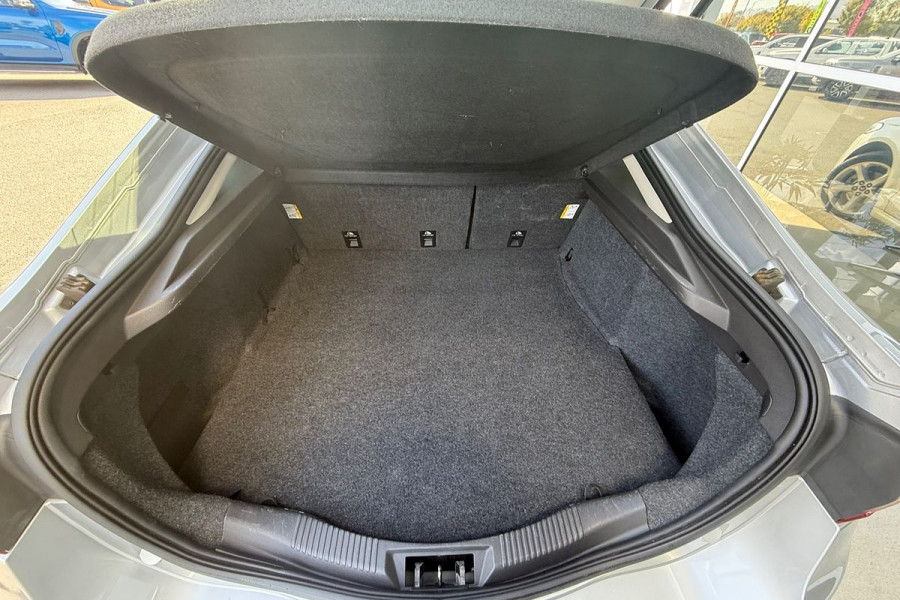 2017 Ford Mondeo MD Trend Hatch Image 6