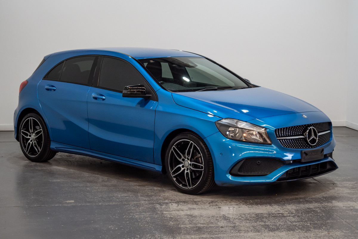 2017 Mercedes-Benz A180 Hatch Image 6