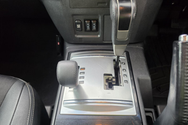 2015 MY16 Mitsubishi Pajero NX GLS SUV Image 17