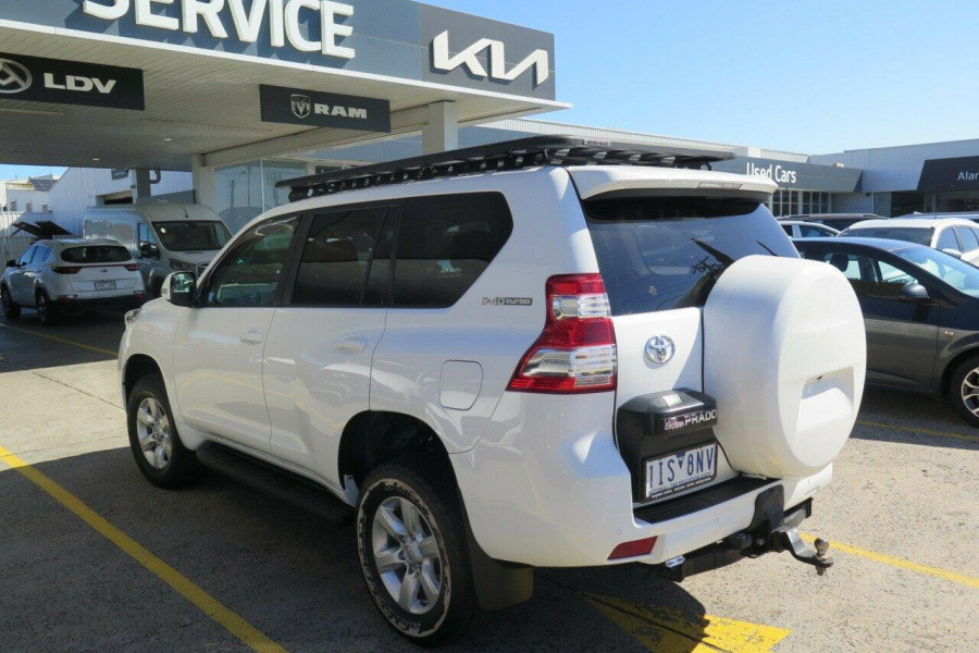 2016 Toyota LandCruiser Prado GDJ150R GXL SUV Image 6