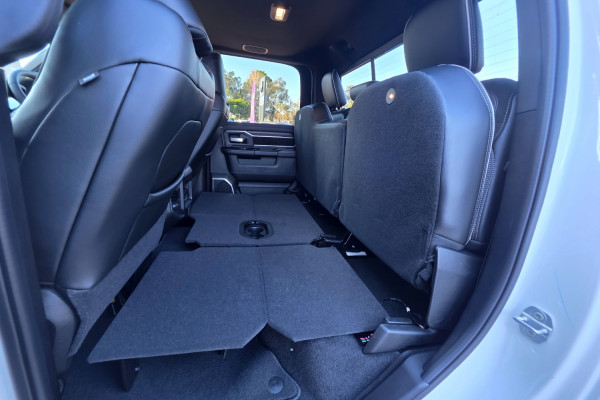 2026 Ram 2500 DJ Laramie Dual Cab Image 23