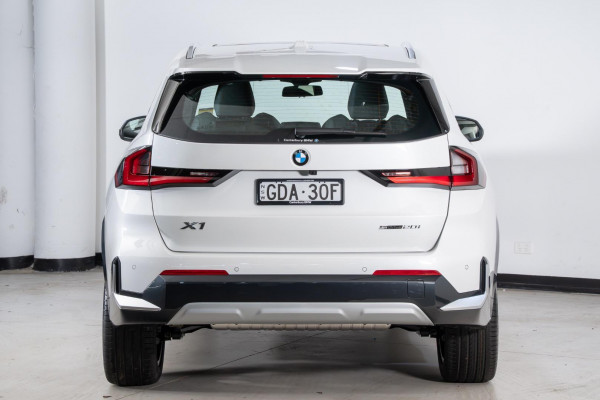 2026 BMW X1 U11 sDrive20i SUV image 3