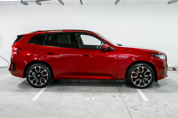 2025 BMW X3 G45 40d xDrive SUV image 3