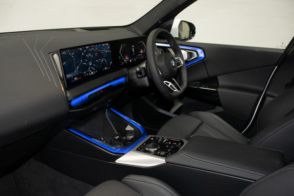 2025 BMW X3 G45 20 xDrive SUV image 8