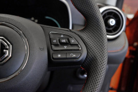 2024 MG ZST  Essence SUV